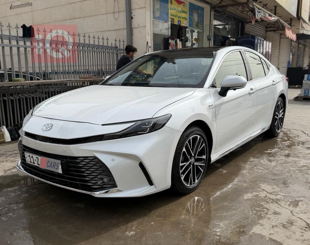 تۆیۆتا کامری